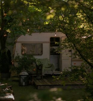 Bruk av brukte campingvogner til en rimelig pris