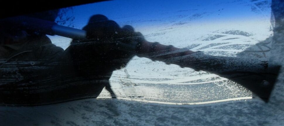 Riis-bilglass: Trygg sikt og profesjonell reparasjon av frontruter